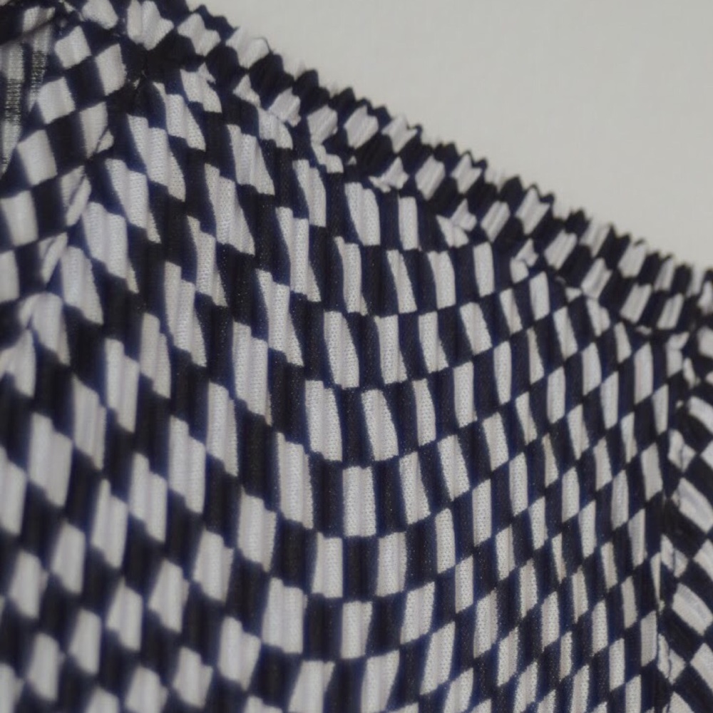 SOLD VINTAGE WAVY CHECKER BOARD MUSCLE TANK - Picture 7 of 7